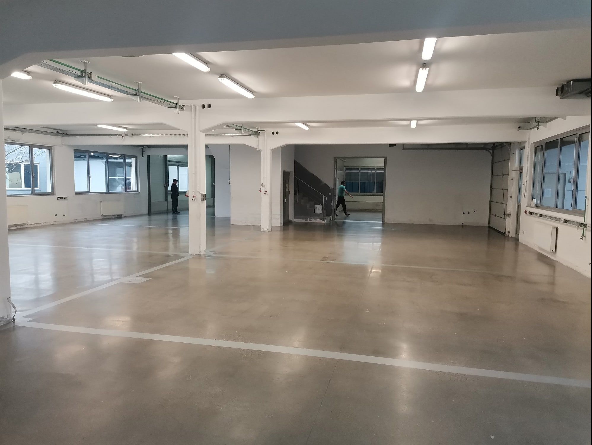 After: Industrial hall, existing floor: grinding and Lithurin Formula
